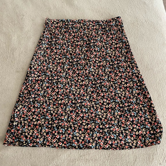 LOFT Dresses & Skirts - Loft floral midi skirt
